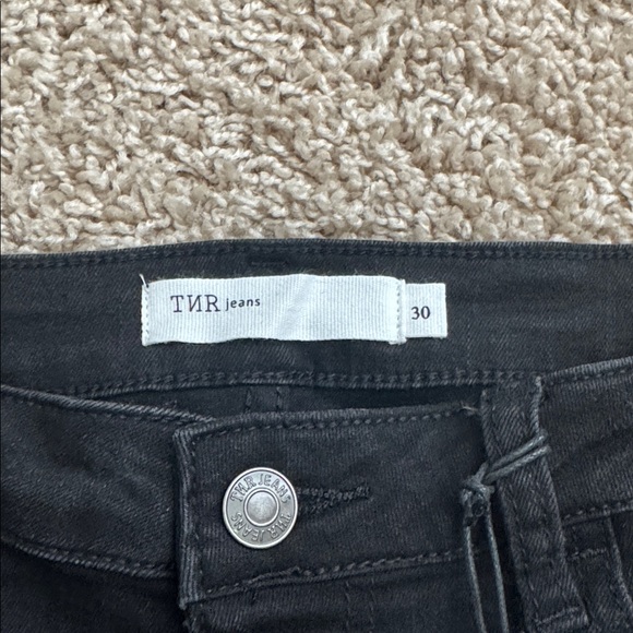 NWT TNR Bermuda Shorts - Black - Picture 3 of 4